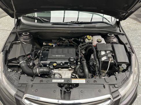 Used 2015 Chevrolet Cruze LT w/ RS Package image 23