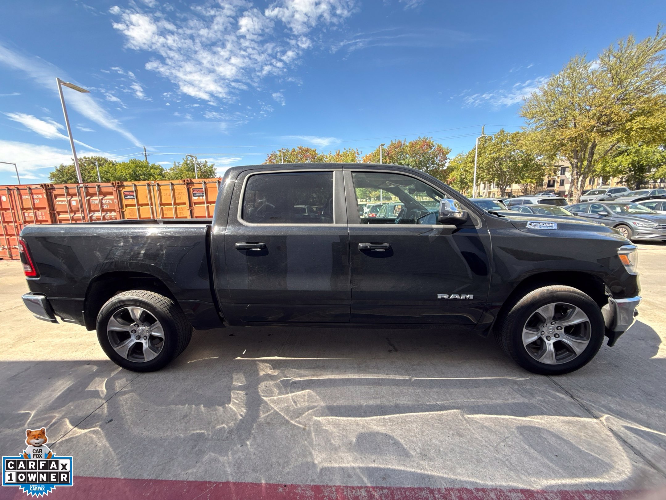 Used 2023 RAM 1500 Laramie AWD/4WD image 2