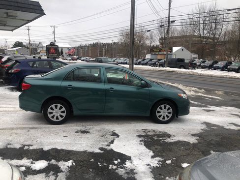 Used 2009 Toyota Corolla LE FWD image 4