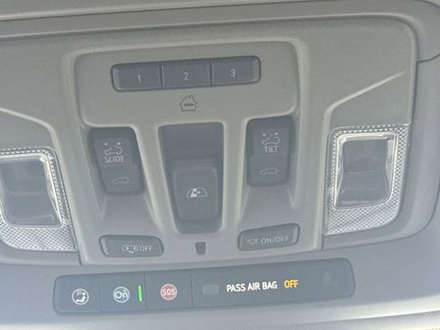 Certified 2025 Chevrolet Silverado 3500 LTZ w/ LTZ Convenience Package image 35