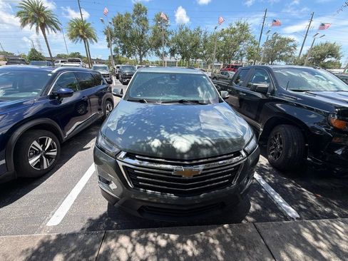 Used 2023 Chevrolet Traverse LT FWD image 5