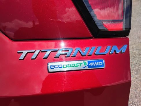 Used 2018 Ford Escape Titanium AWD/4WD image 8
