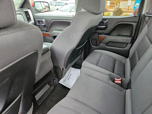 Used 2014 GMC Sierra 1500 SLE w/ Suspension Package, Off-Road image 18