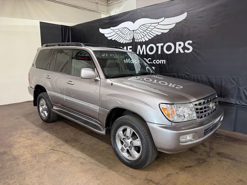 Used 2007 Toyota Land Cruiser image 2