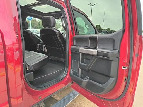 Used 2019 Ford F150 Platinum w/ Equipment Group 701A Luxury AWD/4WD image 22