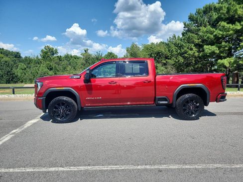 Certified 2025 GMC Sierra 2500 AT4 w/ AT4 Premium Plus Package AWD/4WD image 2