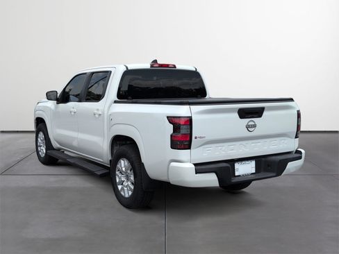 Used 2022 Nissan Frontier SV RWD image 4