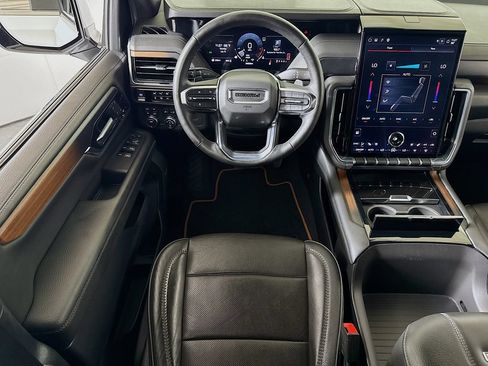 Certified 2025 GMC Yukon Denali AWD/4WD image 21