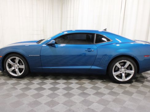 Used 2010 Chevrolet Camaro SS RWD image 32