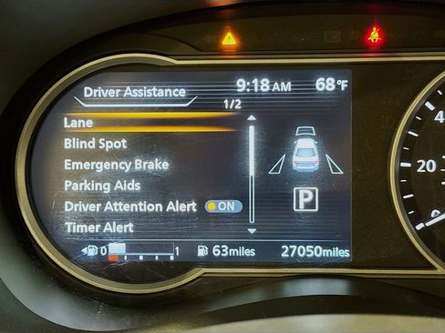 Used 2025 Nissan Versa SV FWD image 32