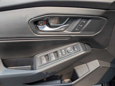 Used 2025 Honda Accord EX-L image 6
