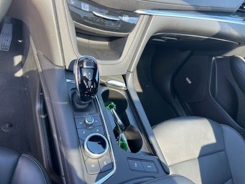 Certified 2025 Cadillac XT5 Premium Luxury image 30
