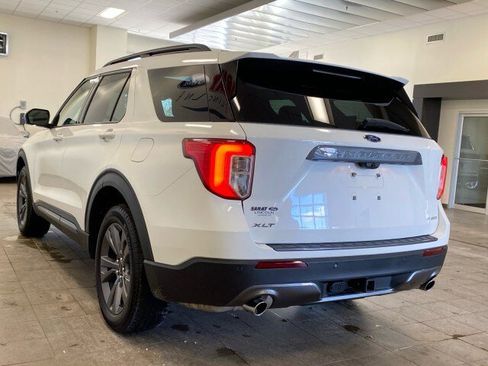 Used 2023 Ford Explorer XLT w/ Equipment Group 202A image 6