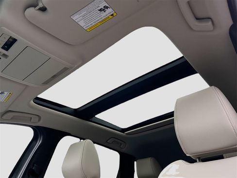 Certified 2025 MAZDA CX-90 Plug-In Hybrid w/Premium Sport image 22