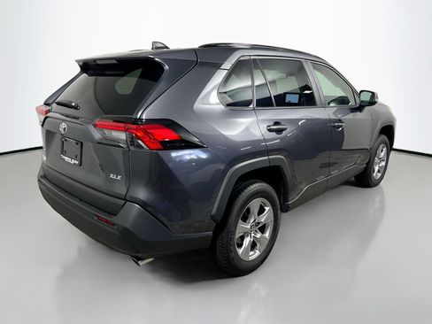Used 2025 Toyota RAV4 XLE w/ Convenience Package FWD image 4