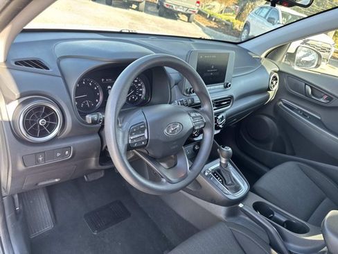 Used 2023 Hyundai Kona SEL image 12