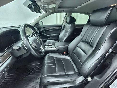 Used 2021 Honda Accord Touring image 19