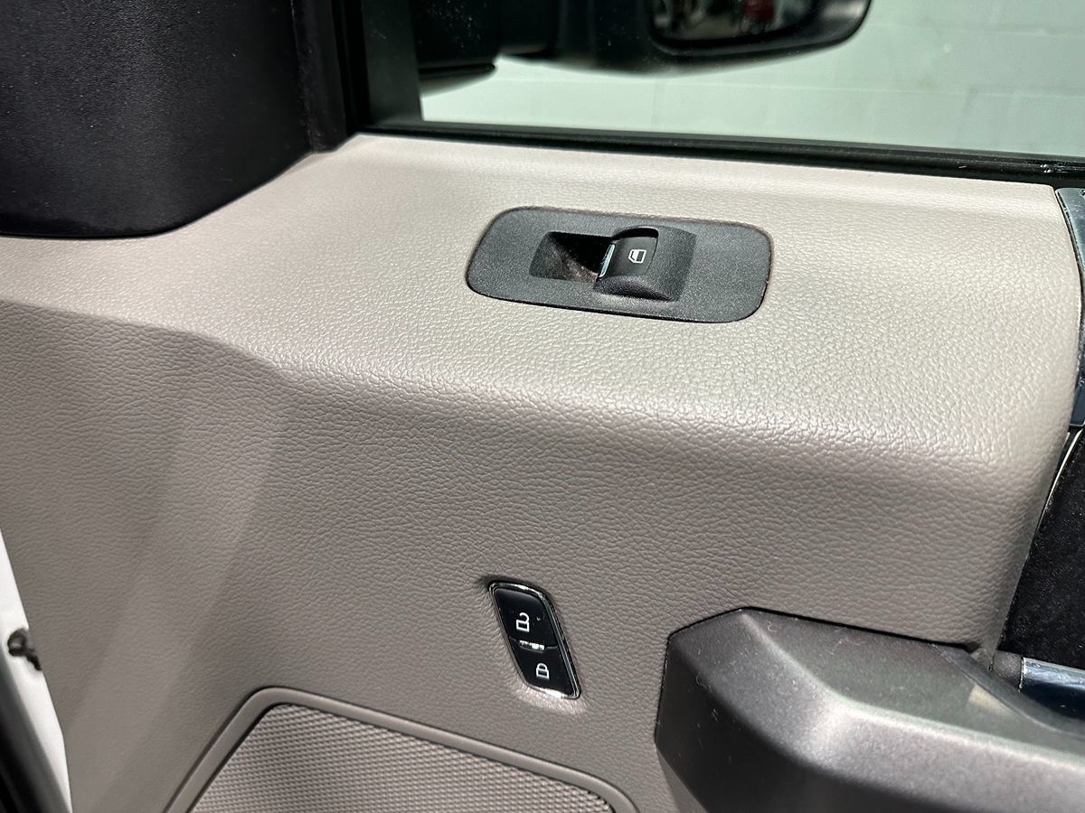 Used 2017 Ford F350 XLT RWD image 12