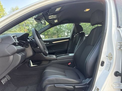 Used 2020 Honda Civic Sport image 12