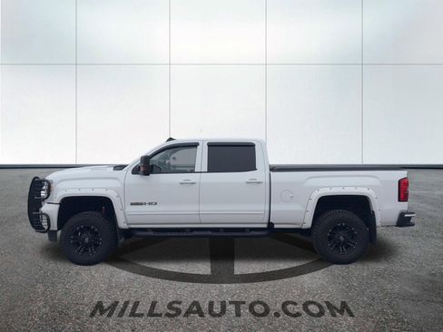 Used 2019 GMC Sierra 3500 SLT w/ Duramax Plus Package image 11