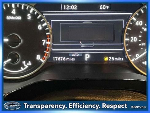 Used 2025 Nissan Pathfinder SL AWD/4WD image 26