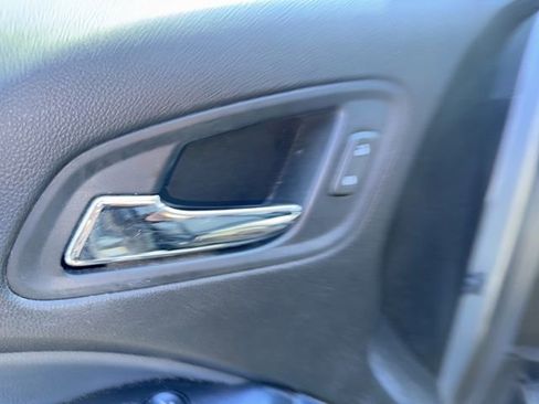 Used 2019 Chevrolet Colorado Z71 RWD image 16