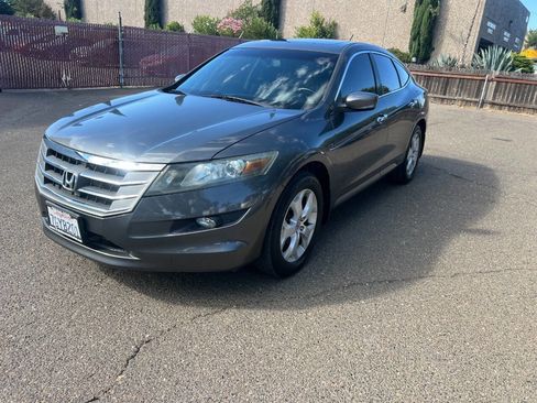 Used 2012 Honda Crosstour EX-L image 1