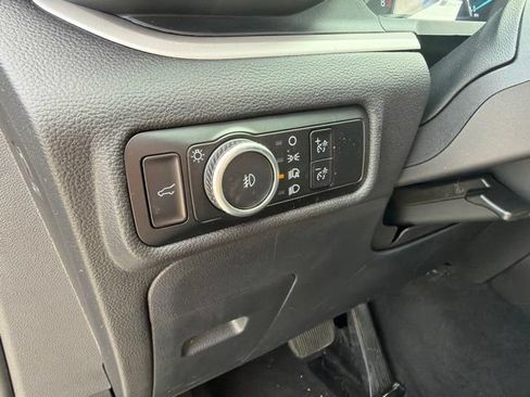 Used 2023 Ford Explorer XLT w/ Equipment Group 202A AWD/4WD image 27