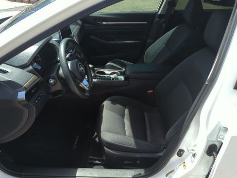 Used 2023 Nissan Altima 2.5 SV AWD/4WD image 15
