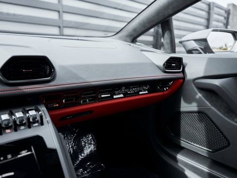 Used 2023 Lamborghini Huracan EVO image 71