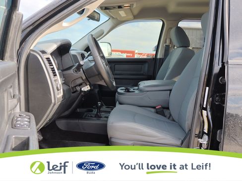 Used 2015 RAM 2500 Tradesman w/ Chrome Appearance Group image 12