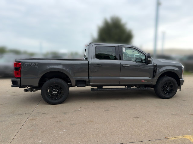 New 2026 Ford F350 Lariat w/ Black Appearance Package AWD/4WD image 3