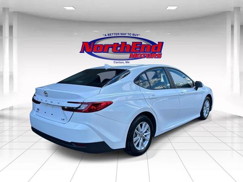Used 2025 Toyota Camry LE FWD image 3
