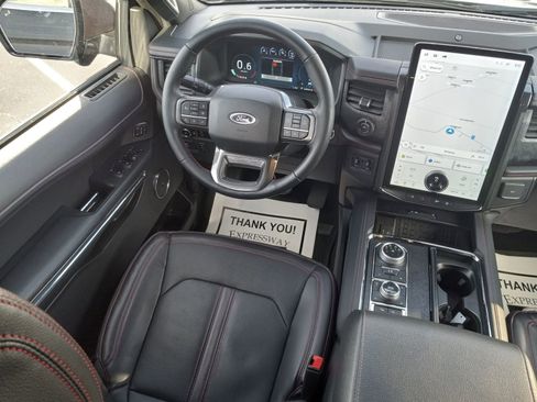 Used 2023 Ford Expedition Limited image 16