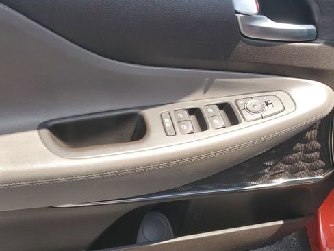 Used 2019 Hyundai Santa Fe SEL FWD image 19