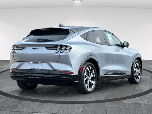 Certified 2022 Ford Mustang Mach-E Premium image 5