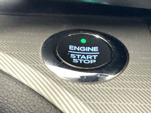 Used 2020 Ford Explorer XLT w/ Equipment Group 202A image 20