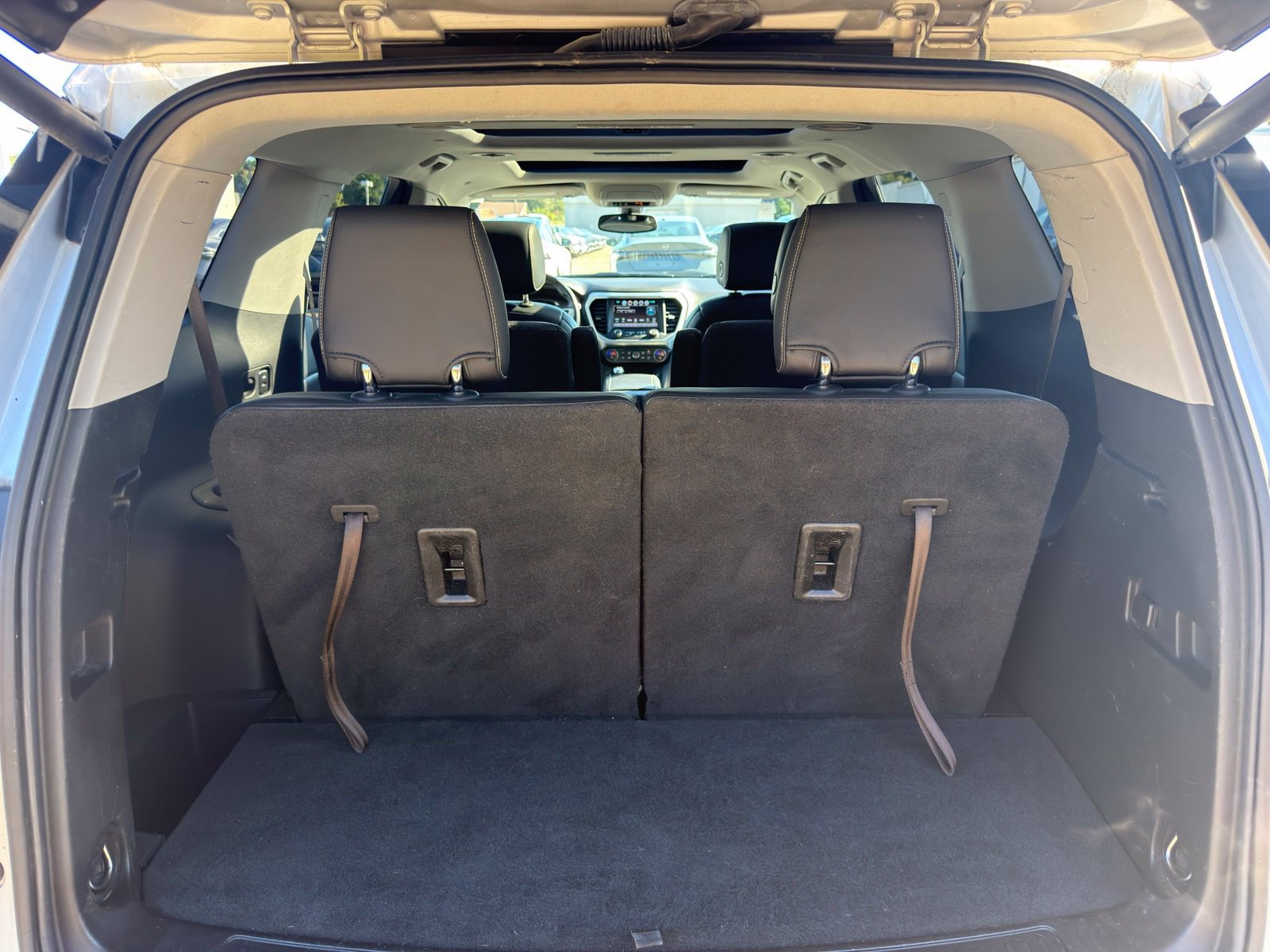 Used 2019 GMC Acadia SLT AWD/4WD image 30