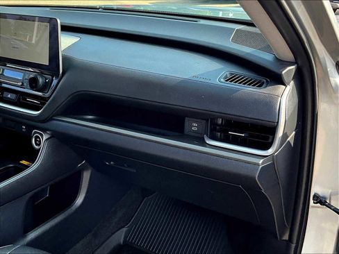 Used 2024 Toyota Grand Highlander XLE image 13