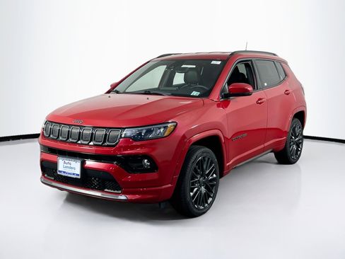 Used 2022 Jeep Compass Limited image 1