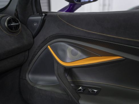 Used 2022 McLaren 720S Spider RWD image 34
