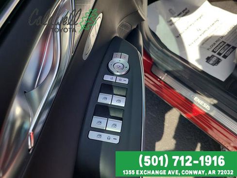 Used 2025 Genesis GV70 3.5T Sport w/ Sport Advanced Package image 11