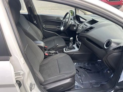 Used 2014 Ford Fiesta SE FWD image 12