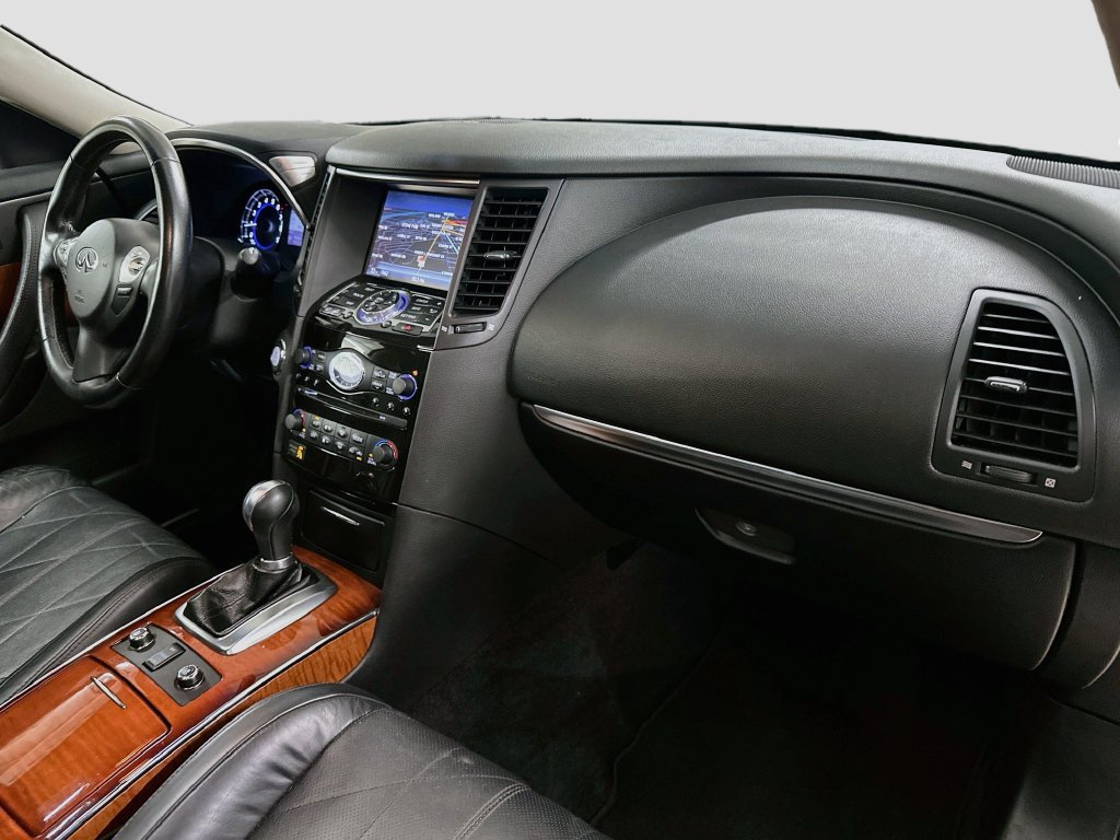 Used 2016 INFINITI QX70 2WD w/ Premium Package image 30