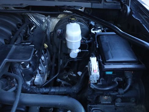 Used 2018 Chevrolet Silverado 1500 LT w/ All Star Edition image 47