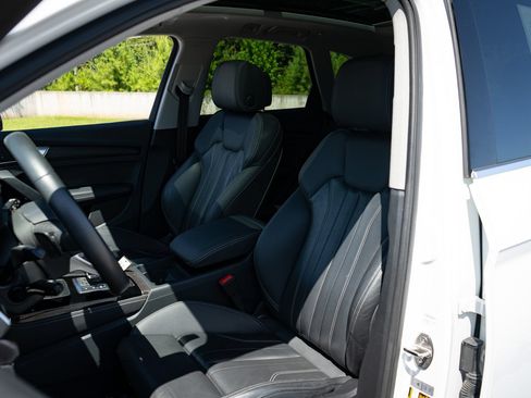 Used 2024 Audi Q5 2.0T Premium Plus AWD/4WD image 15