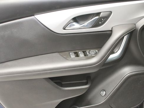 Used 2022 Chevrolet Blazer LT AWD/4WD image 22