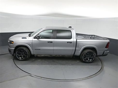 New 2026 RAM 1500 4x4 Crew Cab image 33