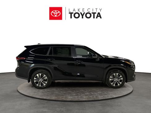 New 2026 Toyota Highlander XLE AWD/4WD image 7