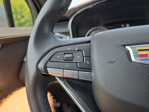 Used 2024 Cadillac XT6 Luxury w/ LPO, Floor Liner Package AWD/4WD image 22